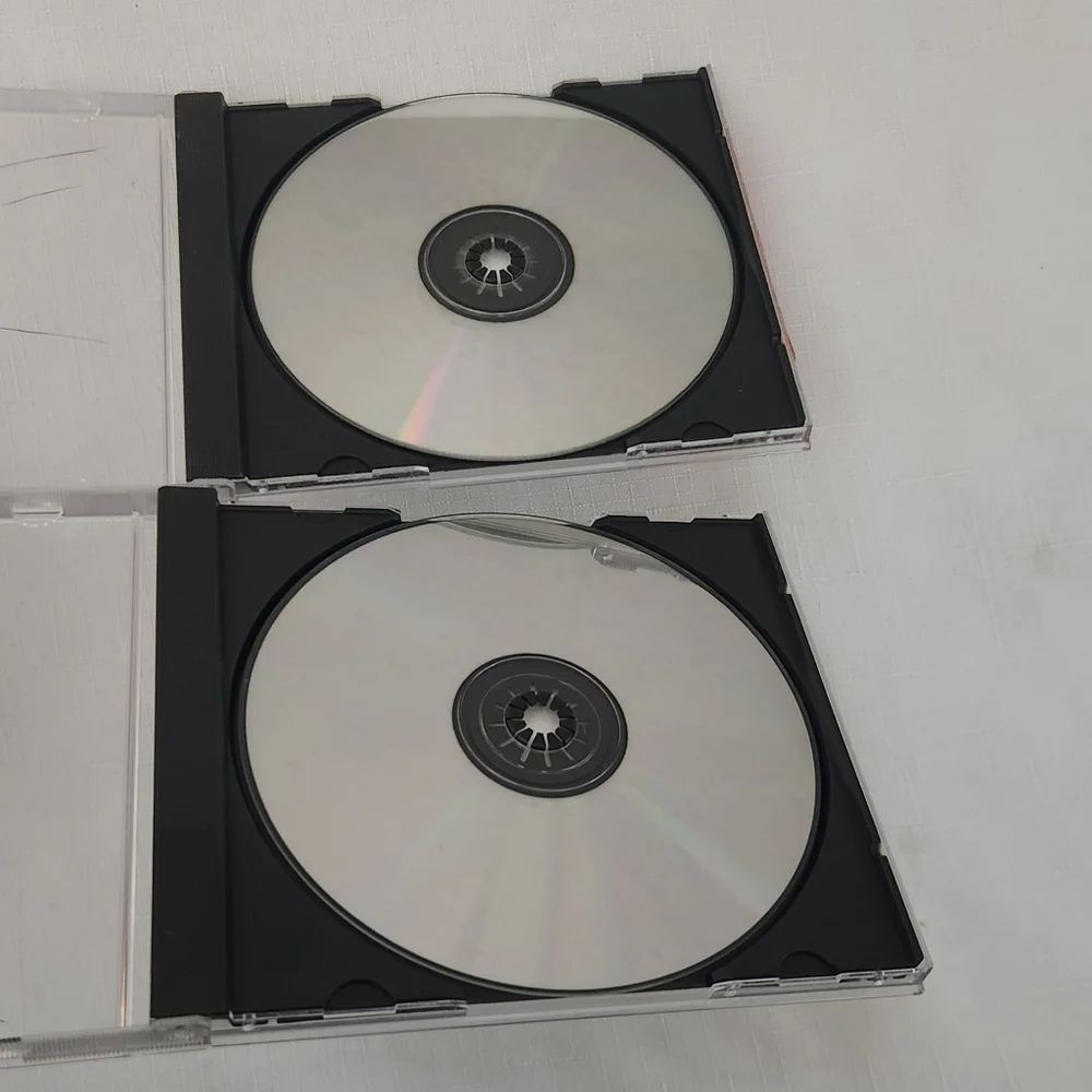 Microsoft Windows 95 with Games and Microsoft Windows 95 & Plus with USB Support